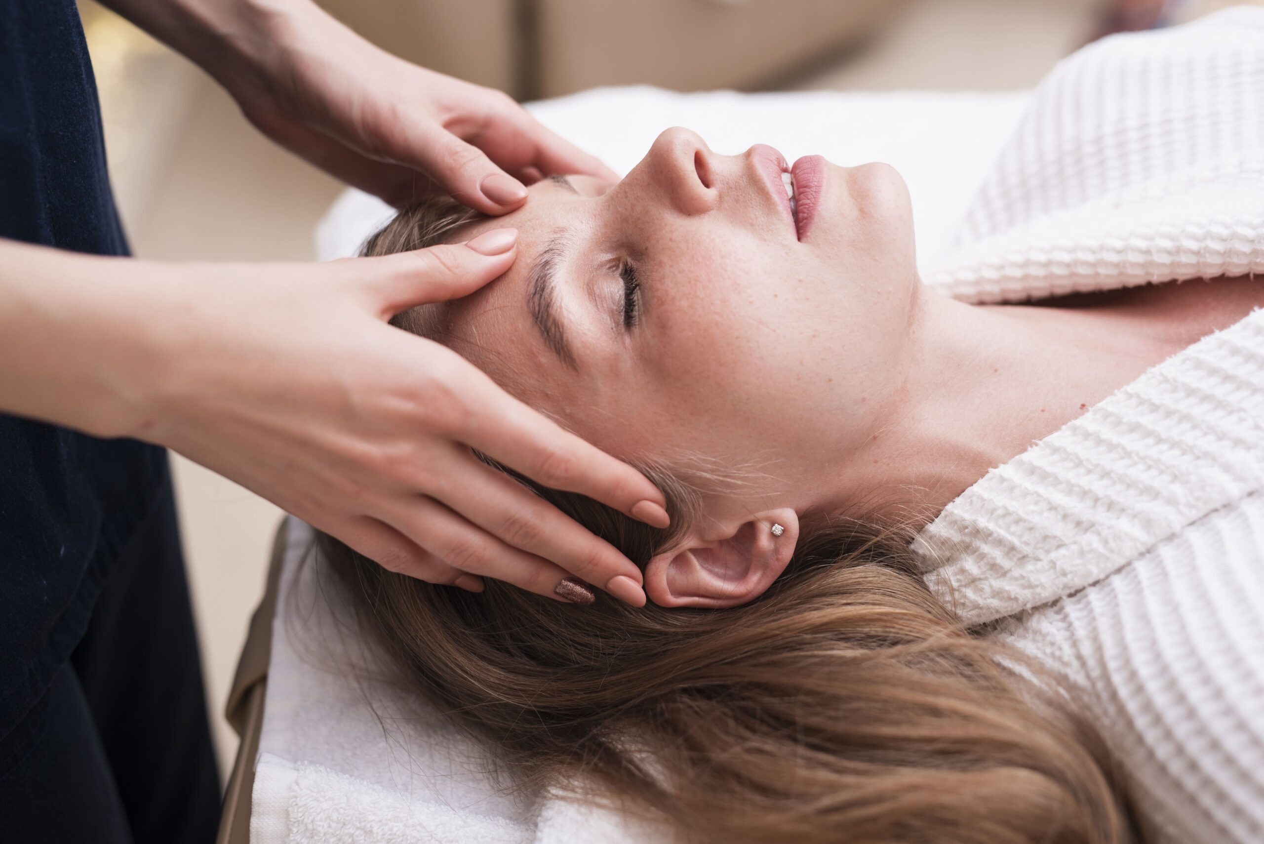 Aromatherapy Head Massage